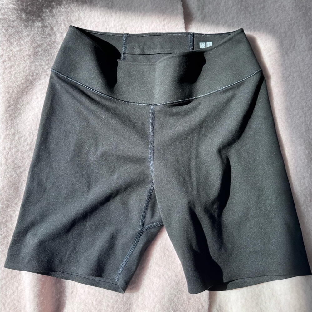 Uniqlo Black AIRism Bike Shorts